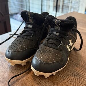 Under Armour Kids Black and White Cleats